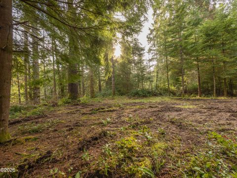 400 SE 98th Court South Beach OR 97366