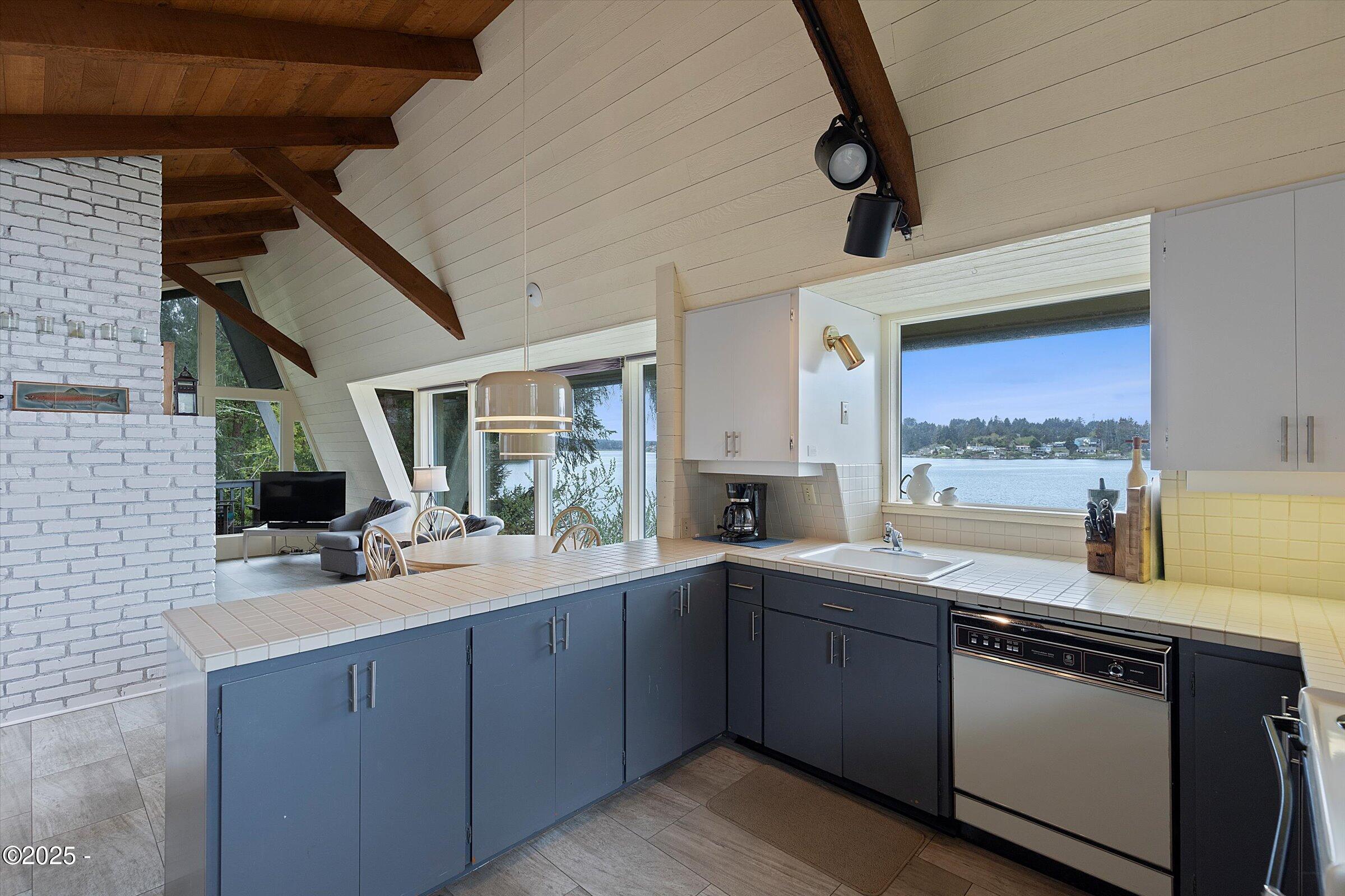 2871 NE East Devils Lake Road