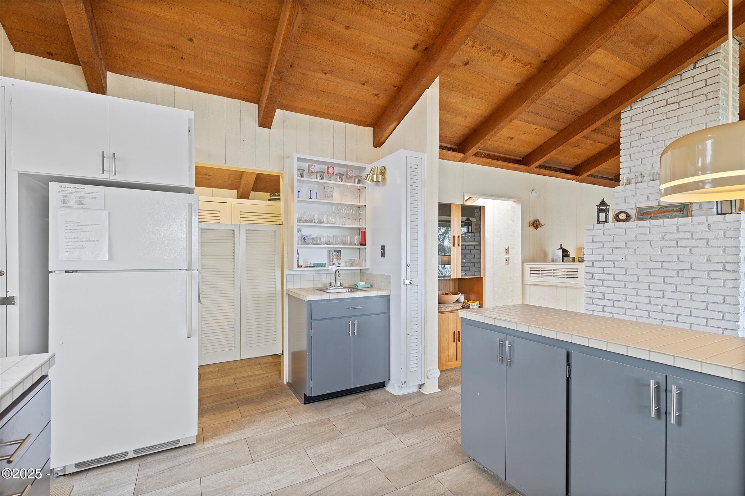 2871 NE East Devils Lake Road