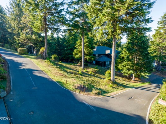 425 SURF VIEW DR, GLENEDEN BEACH, OR 97388 - Image bc9f510f6c8f2f446fa90dd7ffefe83c/371241735