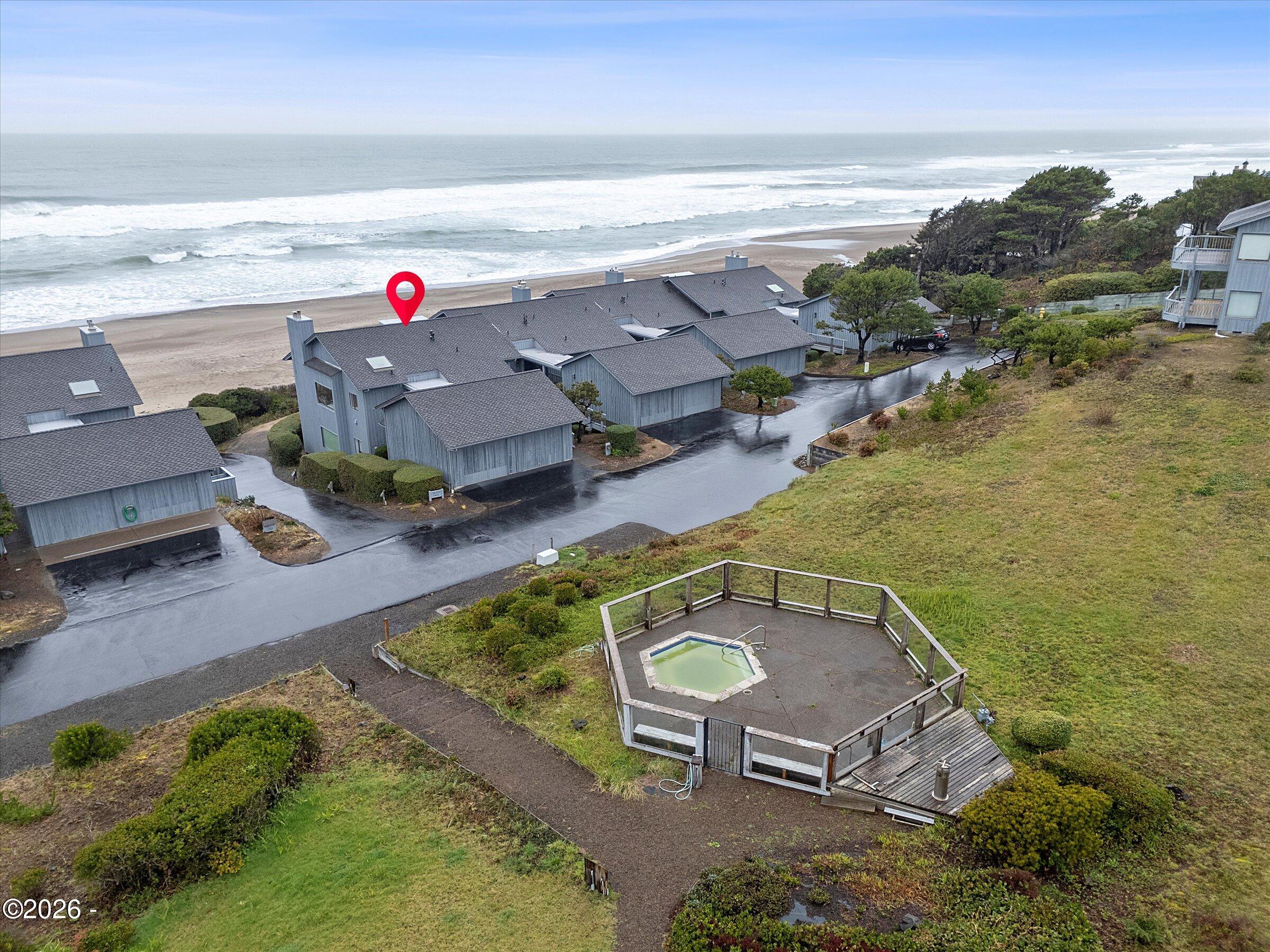 4175 N Highway 101