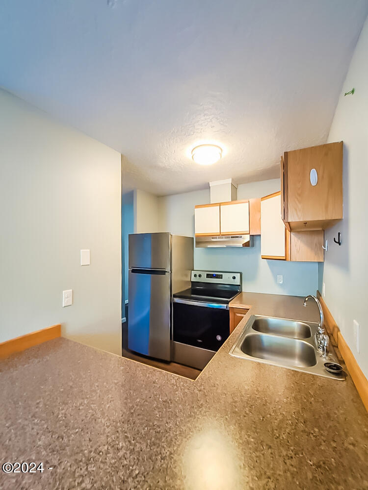 131 SE Ainslee Avenue