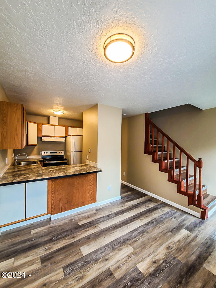 131 SE Ainslee Avenue