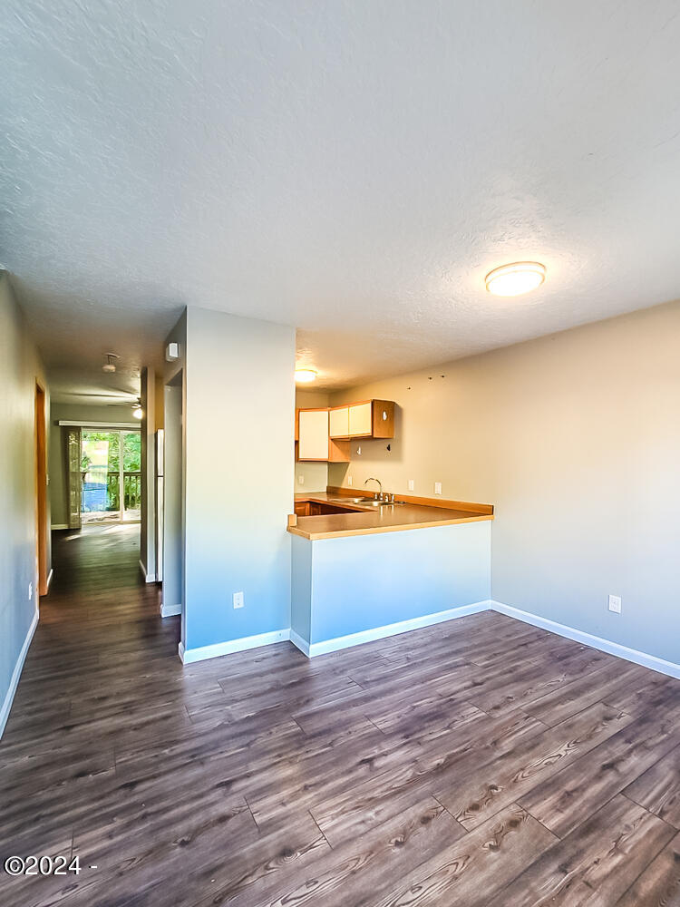 131 SE Ainslee Avenue