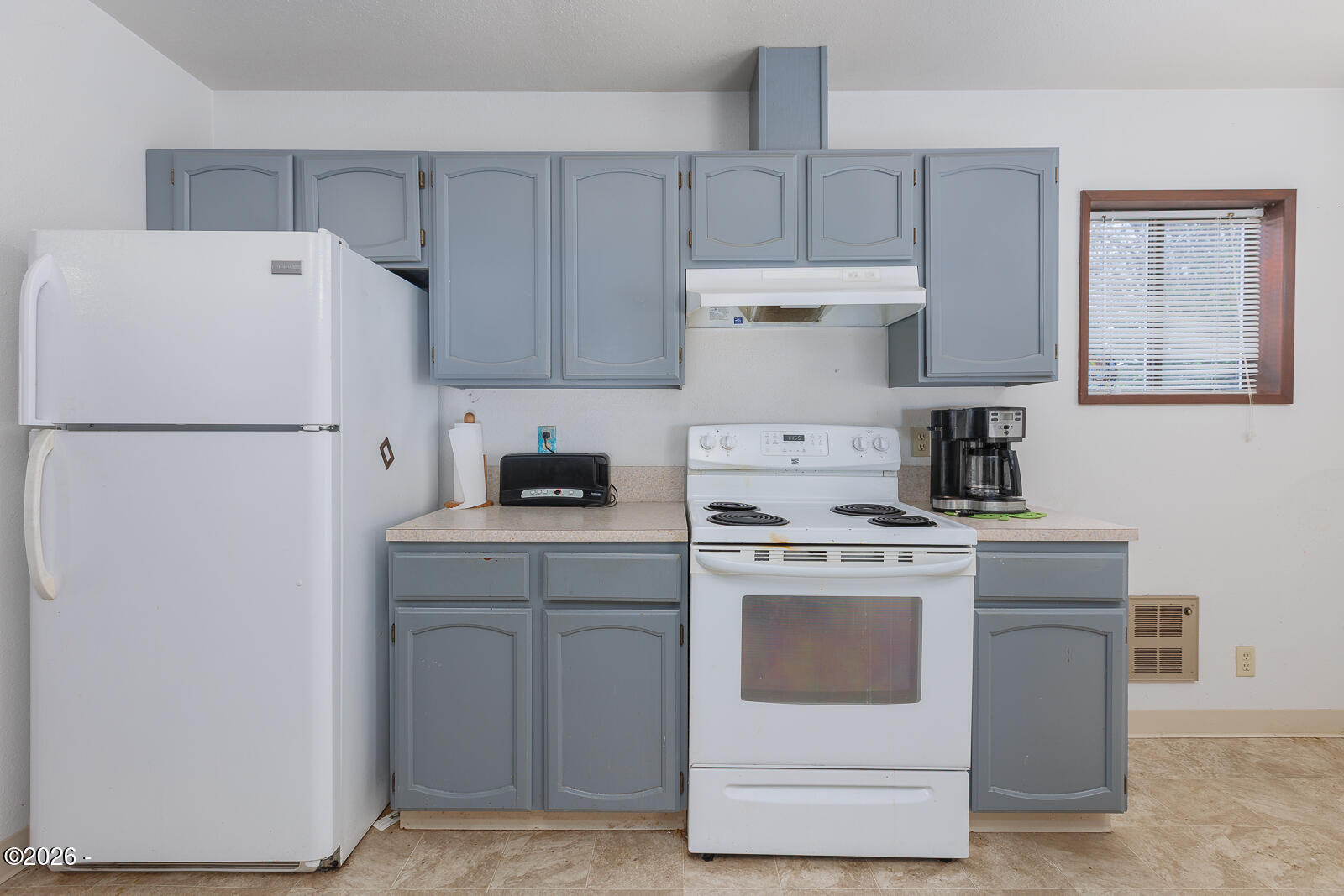 916 NE Douglas Street