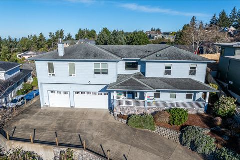 1015 NE 7th Street Newport OR 97365