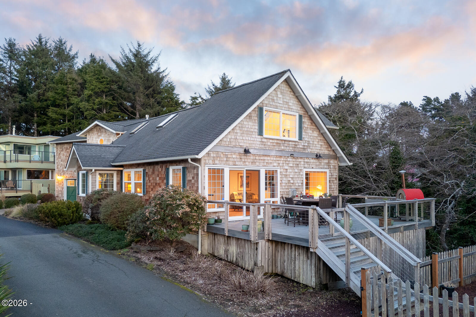 1004 SW 10th Place SW