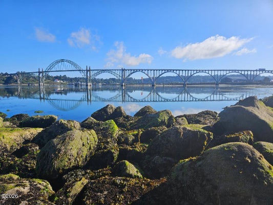 370 SW 29TH ST APT A, NEWPORT, OR 97365 - Image e0a184b2cd5d10d43928e72f44e809d9/3072664585