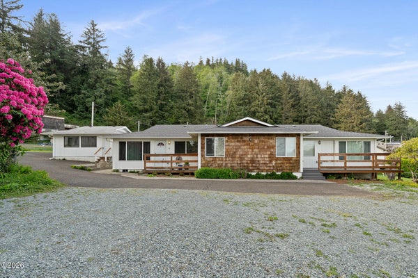 1109 ACACIA AVE, GARIBALDI, OR 97118 - Image e20ec4f17b6e891bd2ac49ef7f202dbb/2817470317