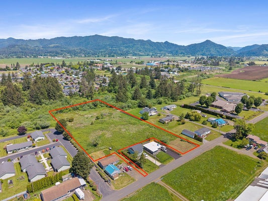 TL#02600 12TH STREET, TILLAMOOK, OR 97141 - Image e3dfdb605c5d84bf7a88cd1ebb8a25fd/2528025600