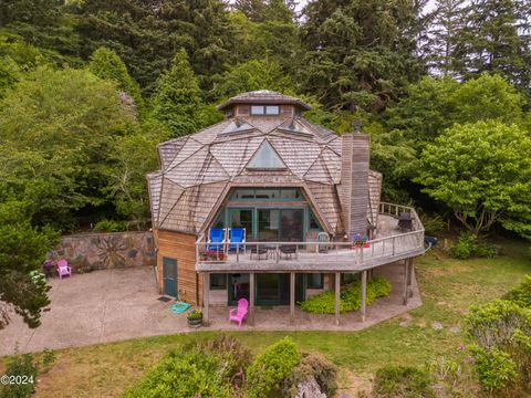 46615 Highway 101 S Neskowin OR 97149