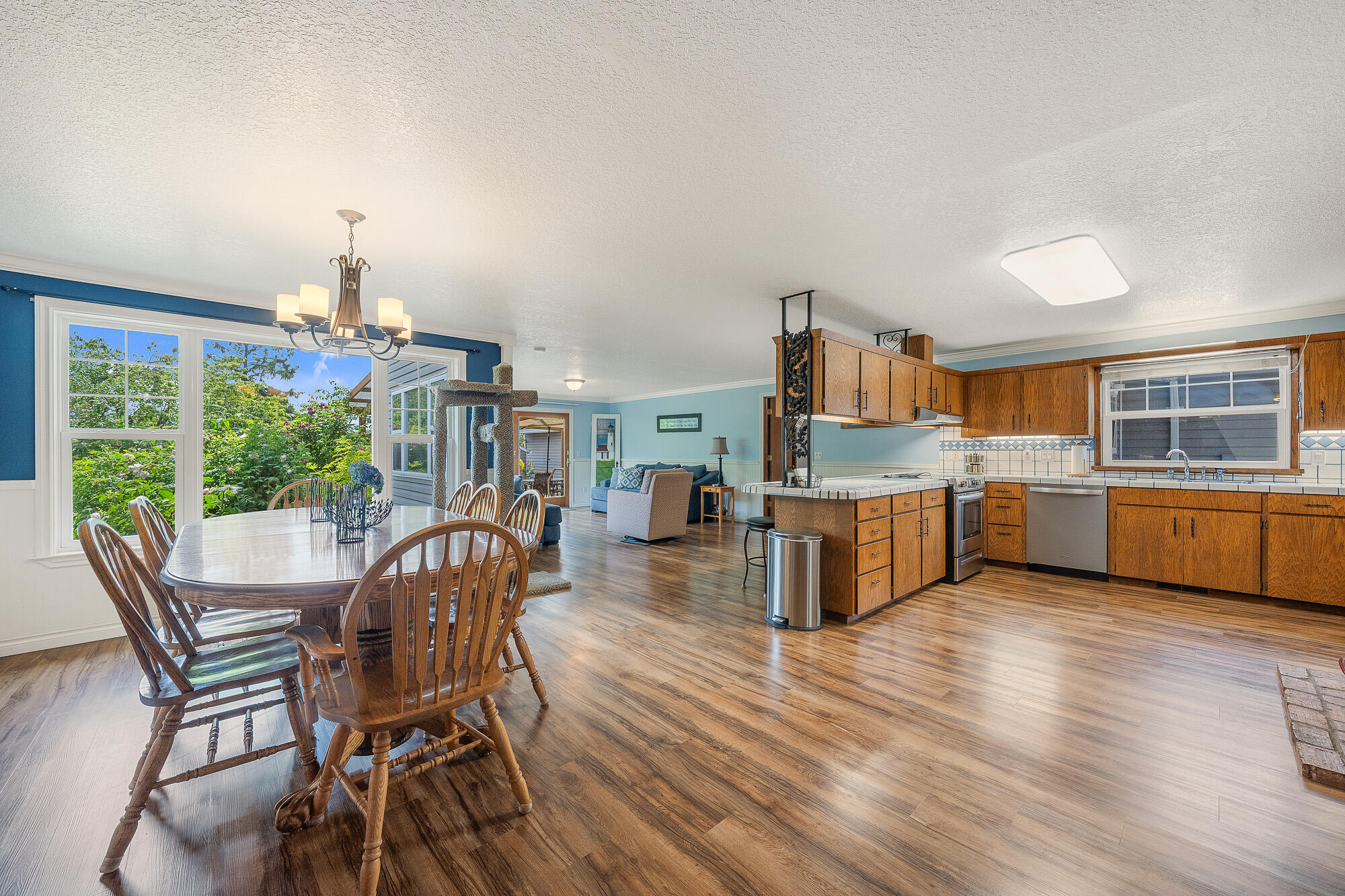 9065 Trask River Road