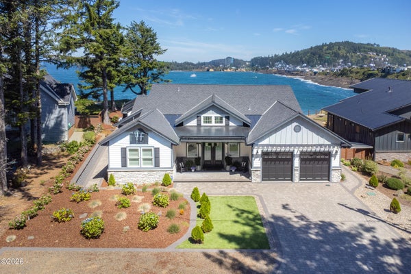 215 SW CLIFF ST, DEPOE BAY, OR 97341 - Image eb24dde1f86c7ca321348ecffa625de8/722660267