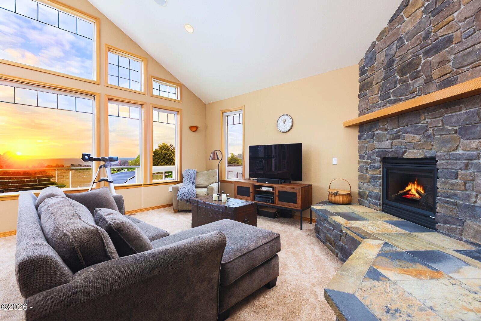 5950 Pacific Overlook Drive