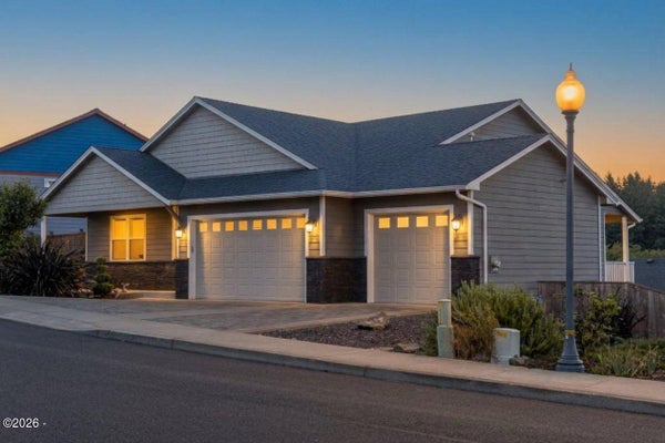 5294 NE VOYAGE AVE, LINCOLN CITY, OR 97367 - Image f4ea56abdd3d6279fd9cf8a080f31ef1/2392758499