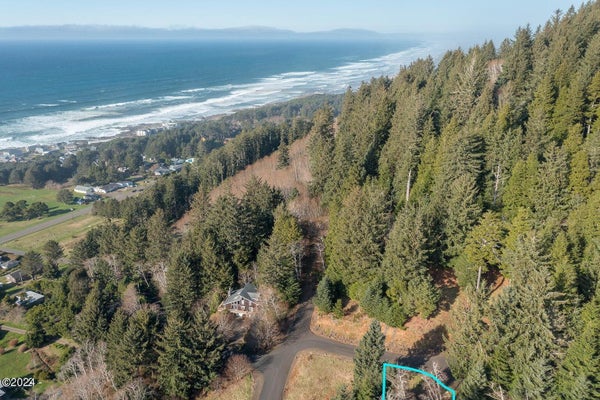 504 CREEKSIDE LN, YACHATS, OR 97498 - Image f83a7e4401aa75eb48b3c5b76d63670f/2980799060