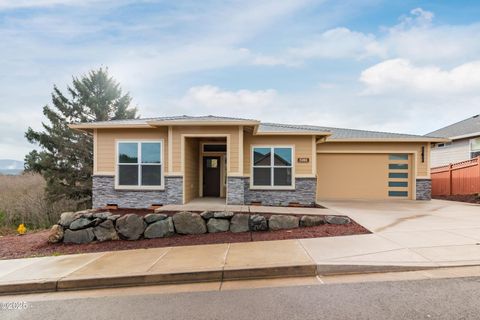 5202 NE 51st Loop Lincoln City OR 97367