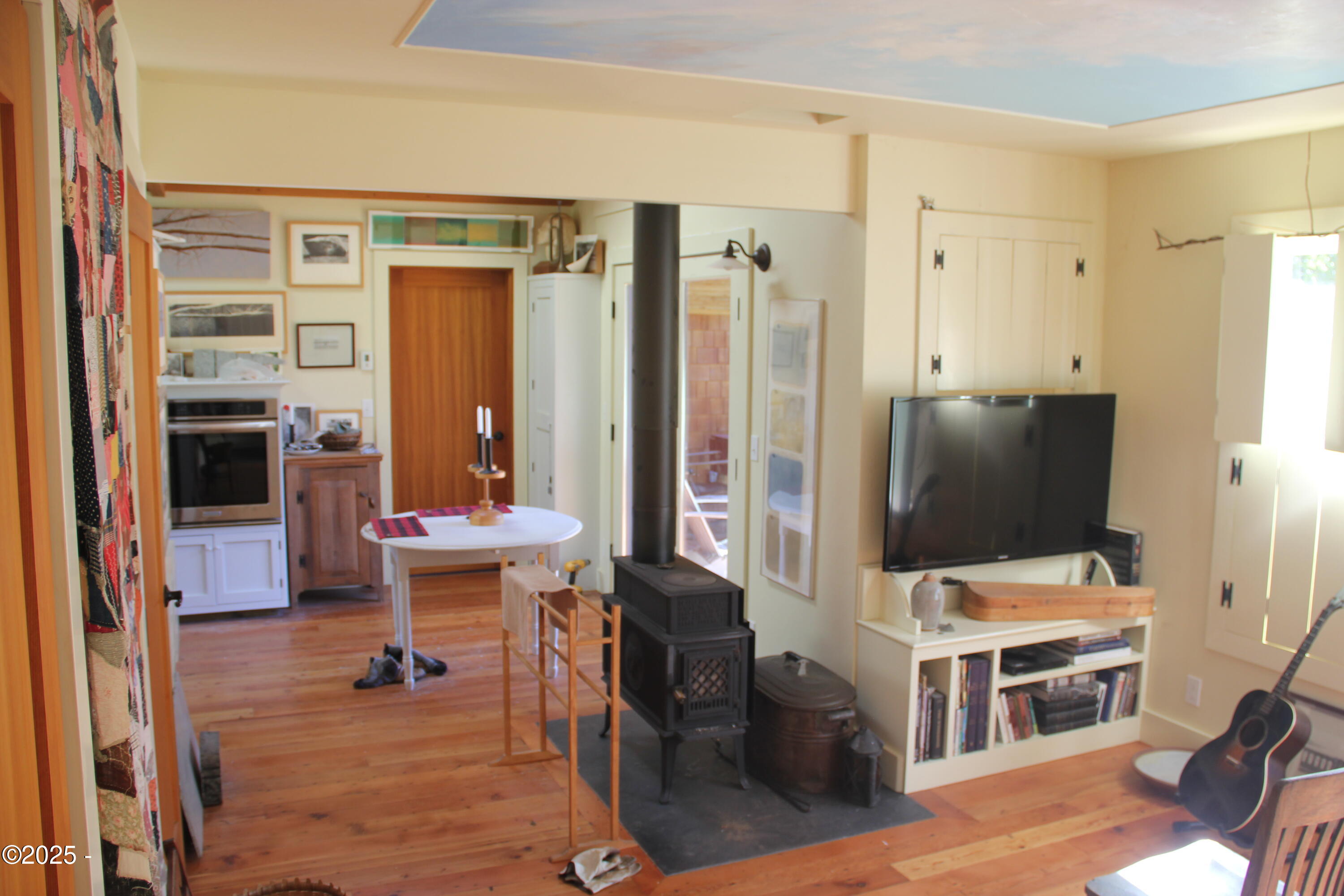 2 E Aldersprings Road