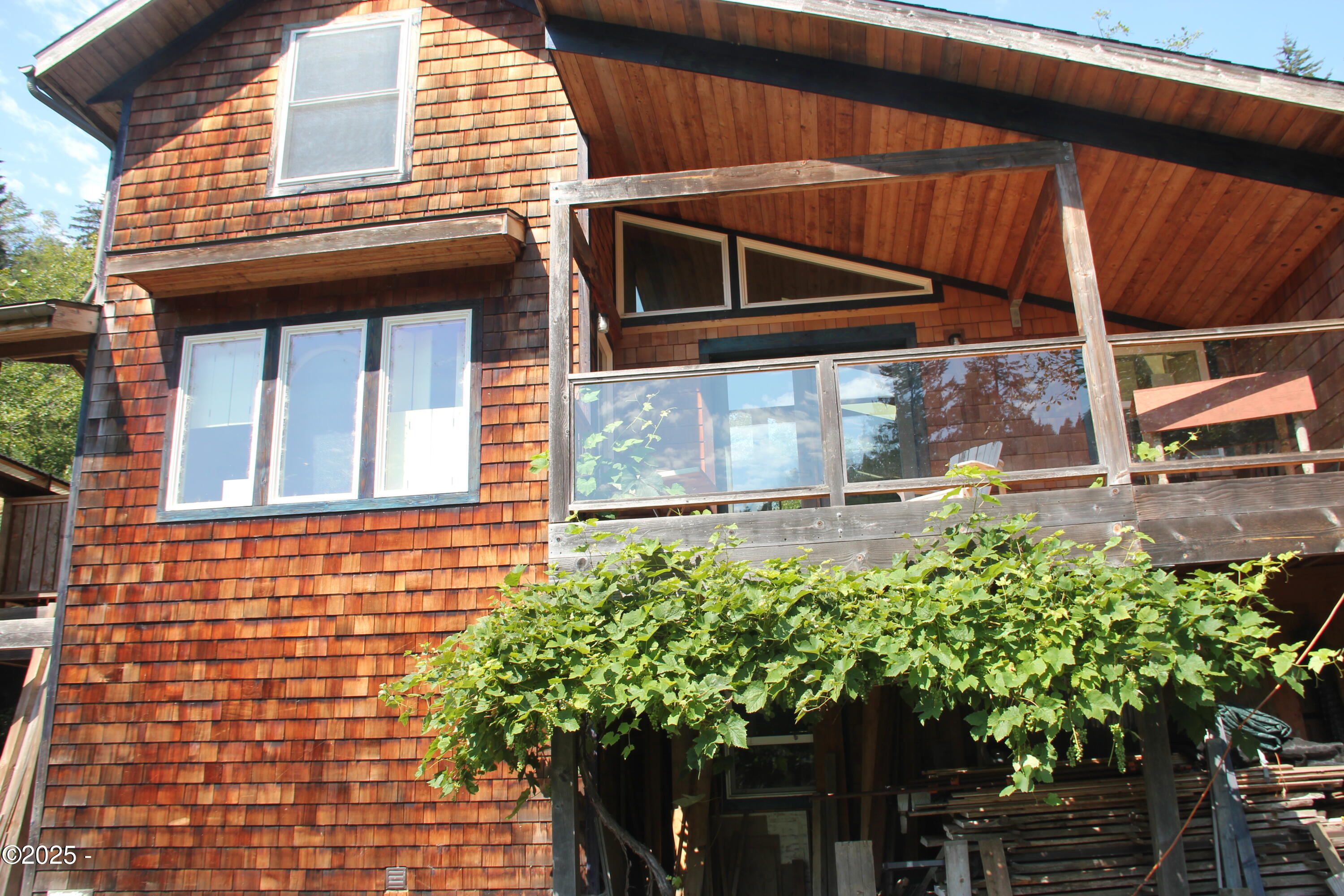 2 E Aldersprings Road