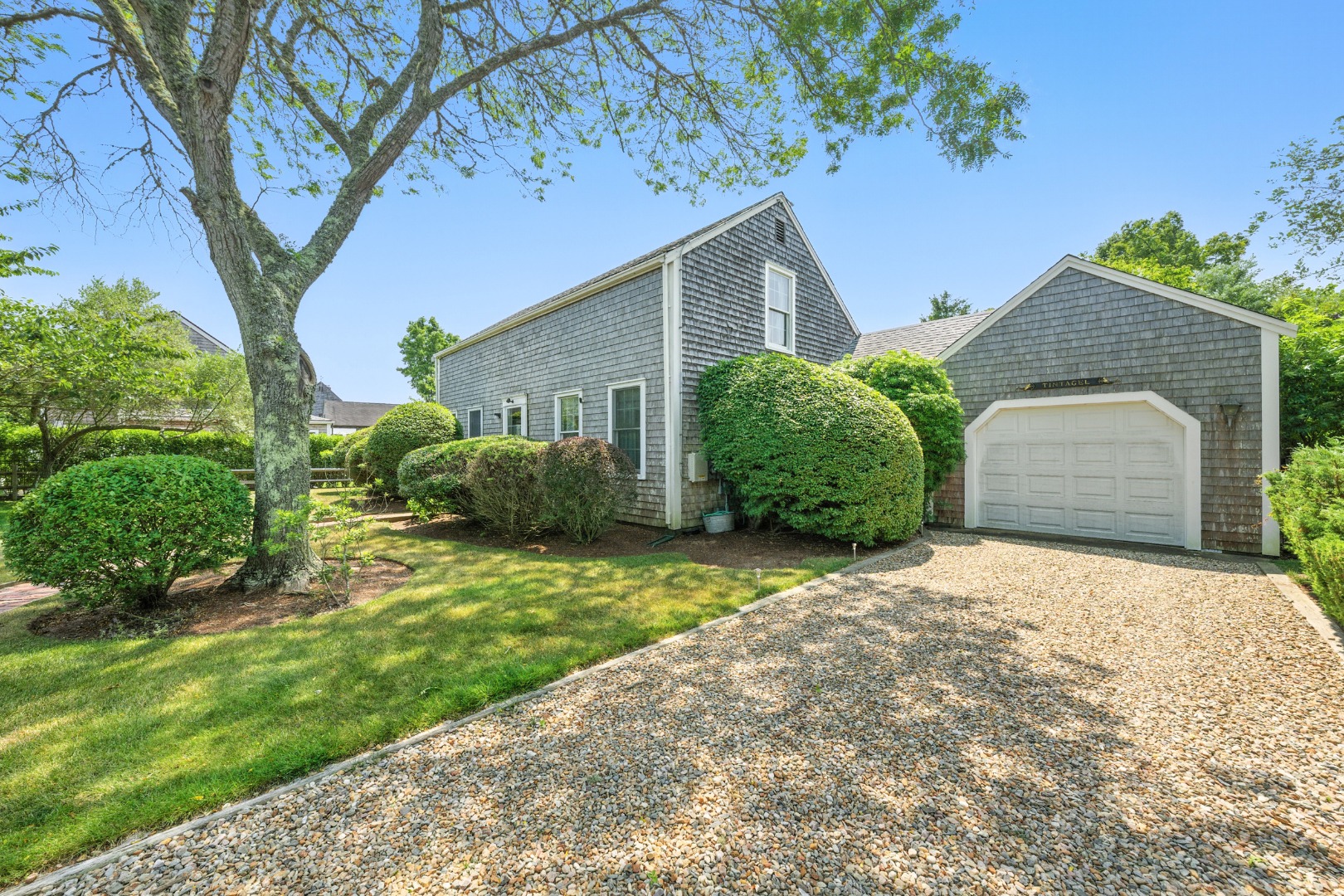 Nantucket, Massachusetts 02554, United States, 3 Bedrooms Bedrooms, ,3 BathroomsBathrooms,Residential,Active,181515