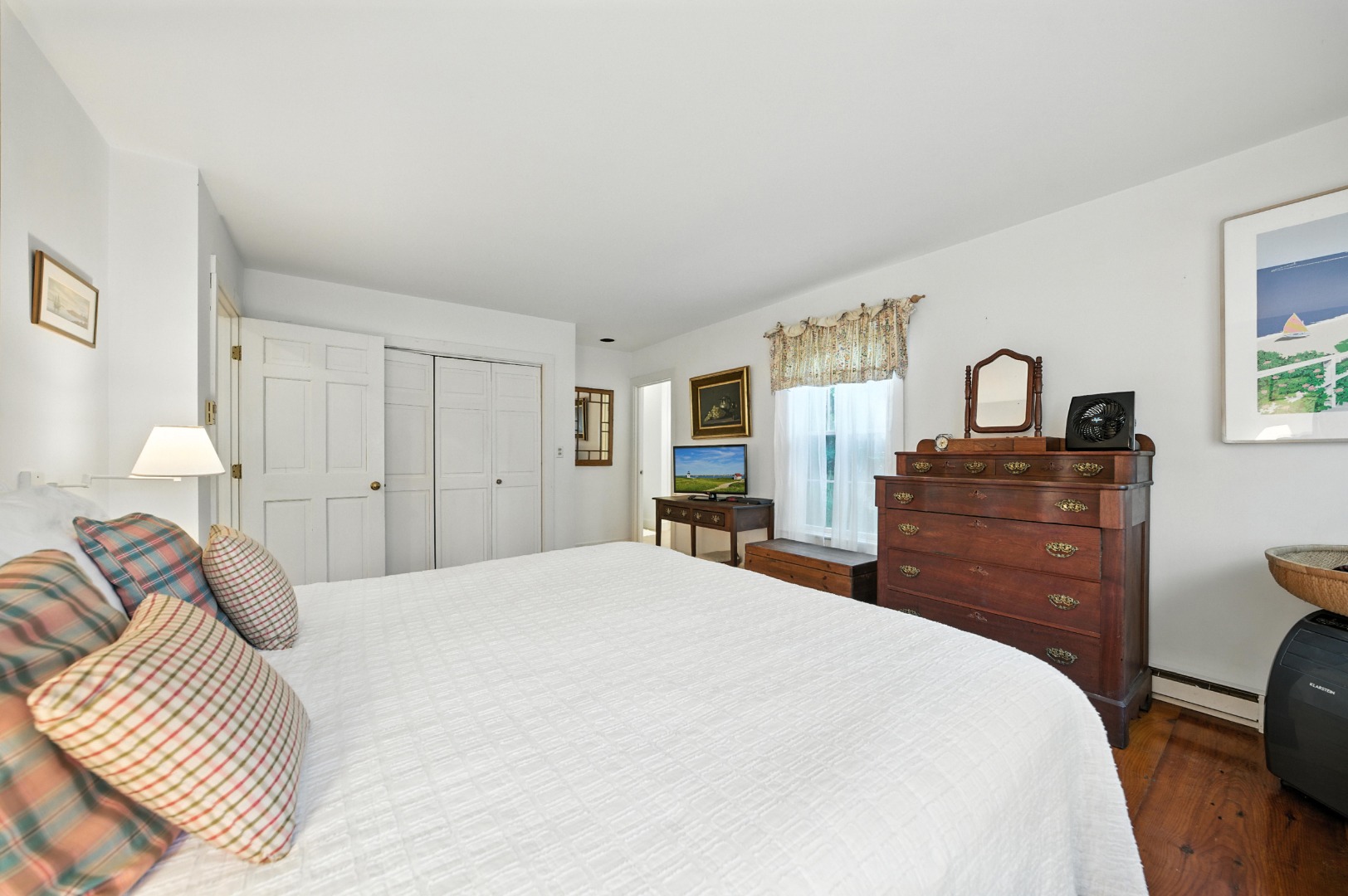 Nantucket, Massachusetts 02554, United States, 3 Bedrooms Bedrooms, ,3 BathroomsBathrooms,Residential,Active,181515