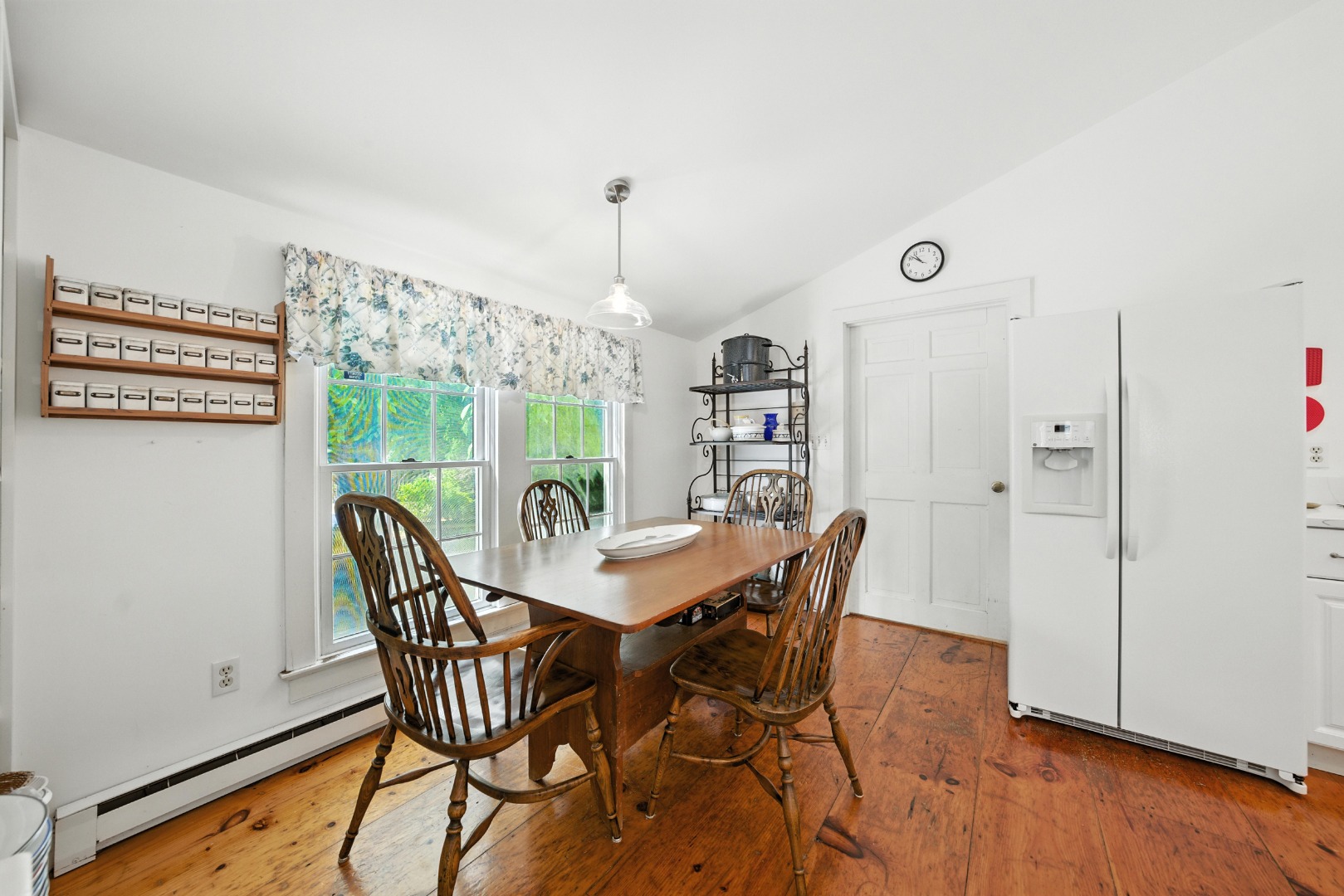 Nantucket, Massachusetts 02554, United States, 3 Bedrooms Bedrooms, ,3 BathroomsBathrooms,Residential,Active,181515