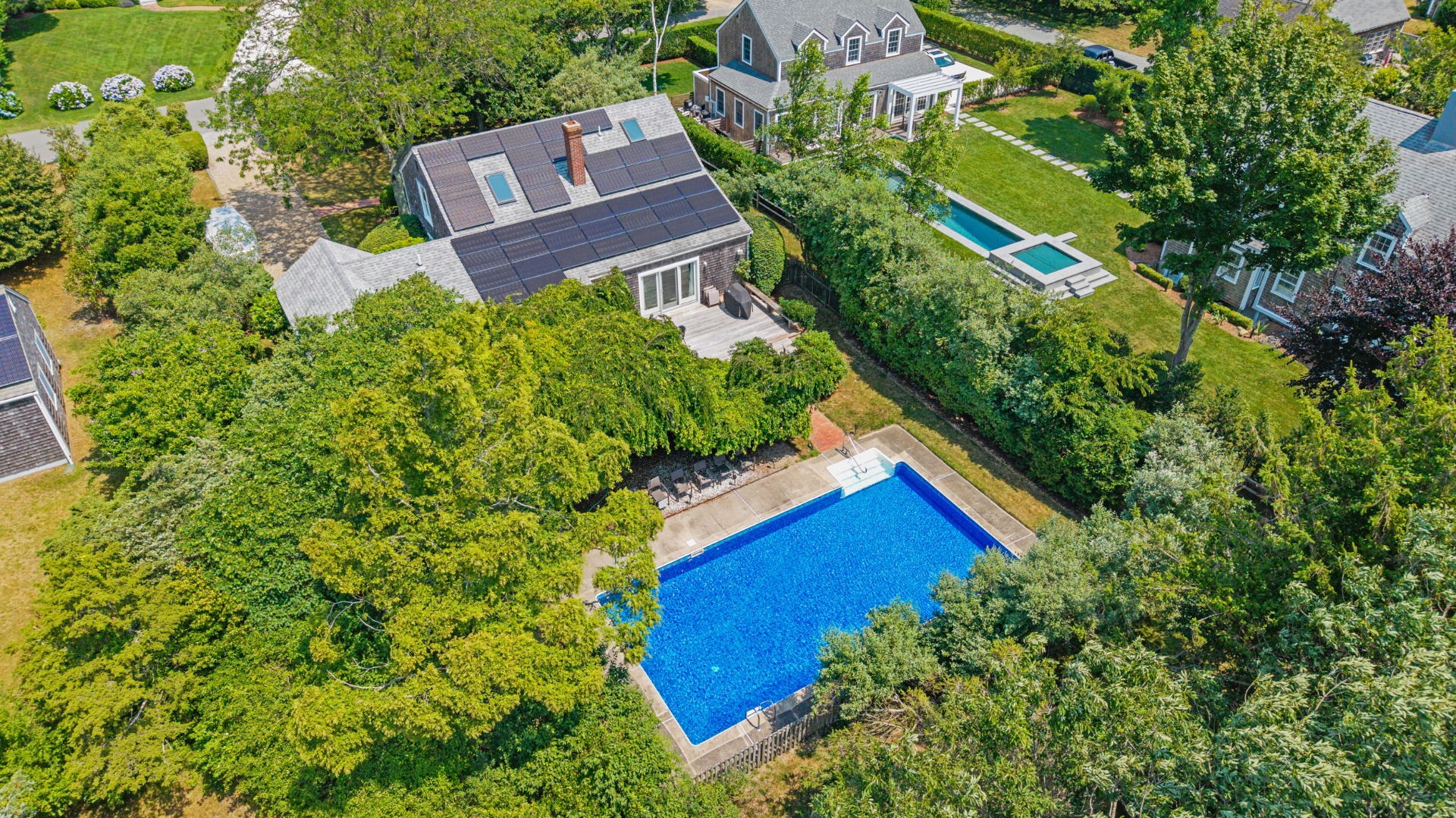 Nantucket, Massachusetts 02554, United States, 3 Bedrooms Bedrooms, ,3 BathroomsBathrooms,Residential,Active,181515