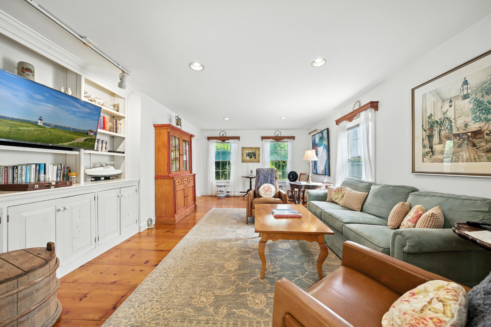 Nantucket, Massachusetts 02554, United States, 3 Bedrooms Bedrooms, ,3 BathroomsBathrooms,Residential,Active,181515