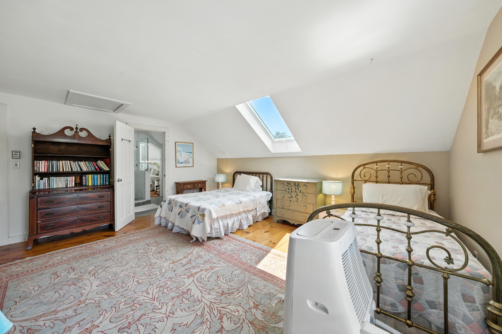 Nantucket, Massachusetts 02554, United States, 3 Bedrooms Bedrooms, ,3 BathroomsBathrooms,Residential,Active,181515