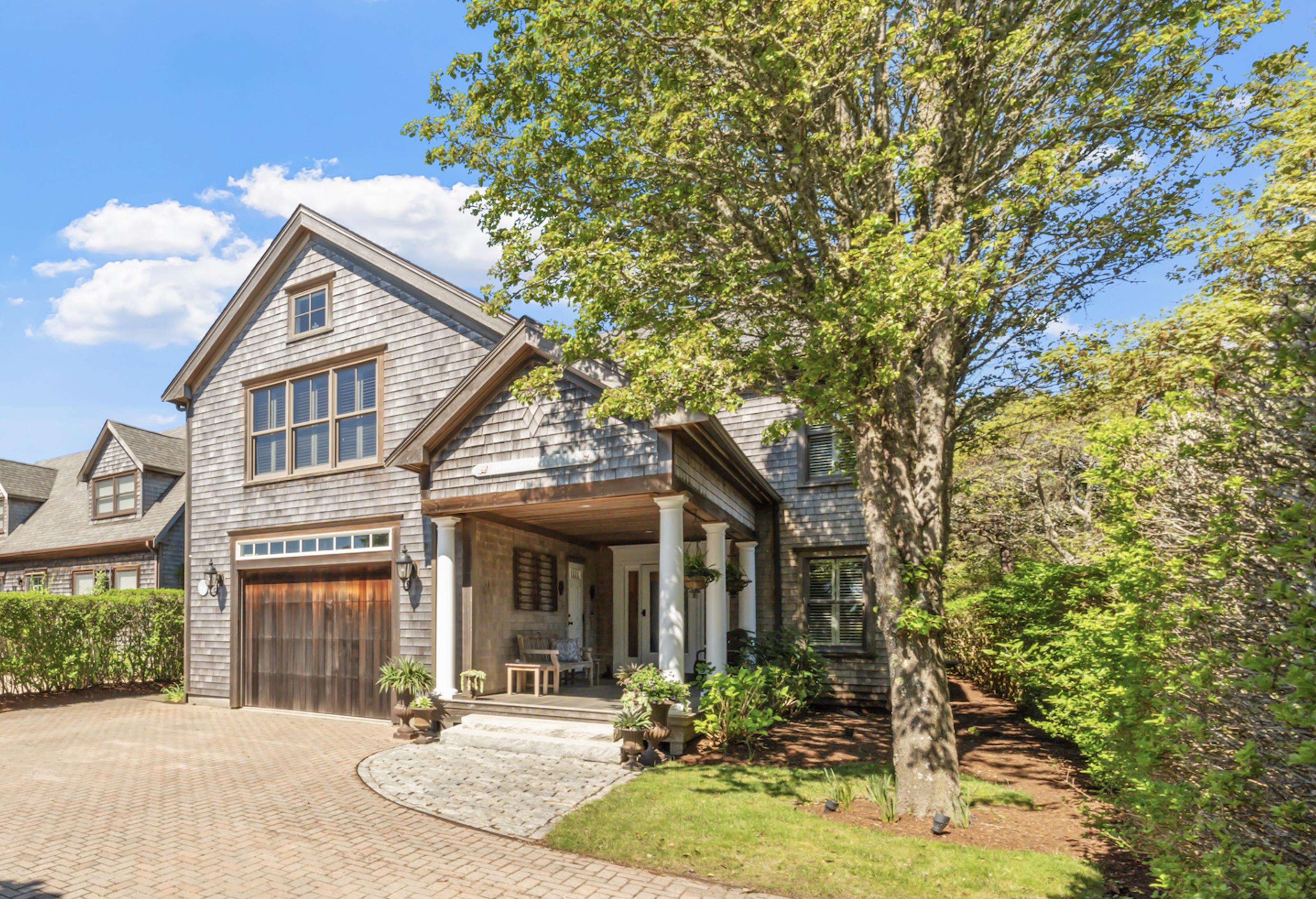 Nantucket, Massachusetts 02554, United States, 6 Bedrooms Bedrooms, ,6 BathroomsBathrooms,Residential,Active,145966