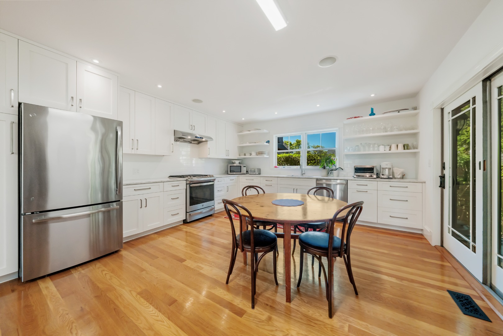 Nantucket, Massachusetts 02554, United States, 6 Bedrooms Bedrooms, ,6 BathroomsBathrooms,Residential,Active,145966