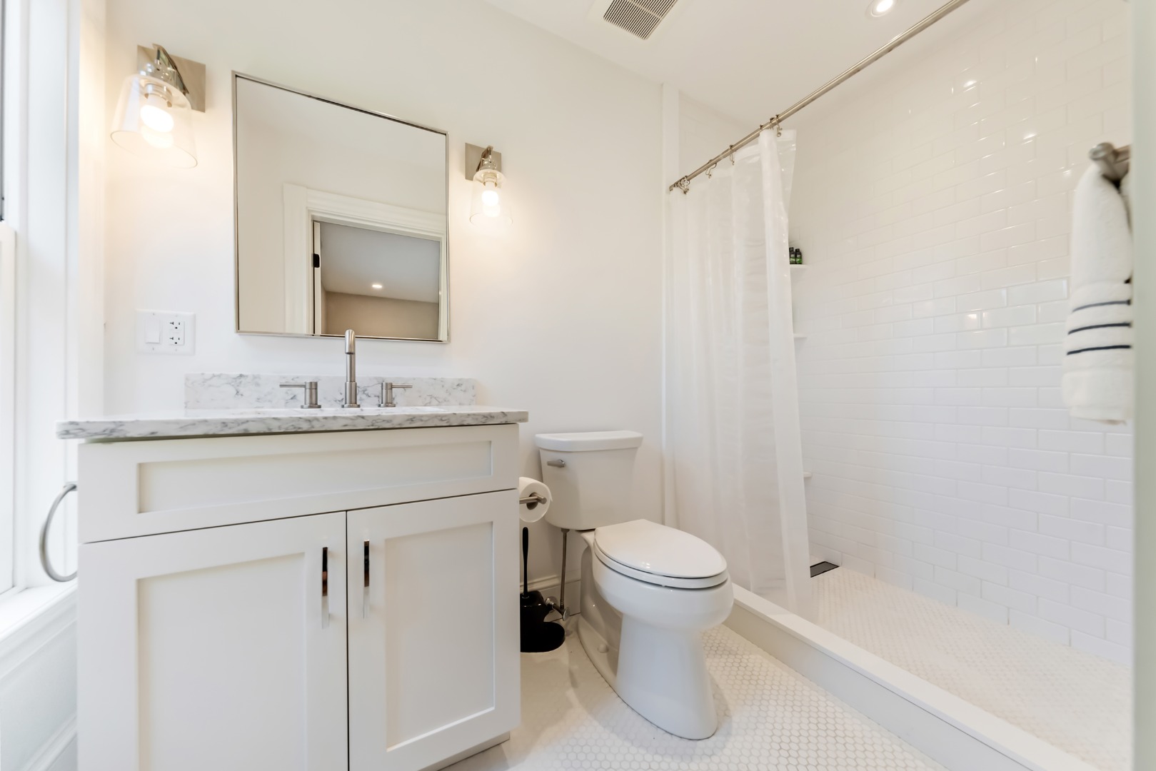 Nantucket, Massachusetts 02554, United States, 6 Bedrooms Bedrooms, ,6 BathroomsBathrooms,Residential,Active,145966