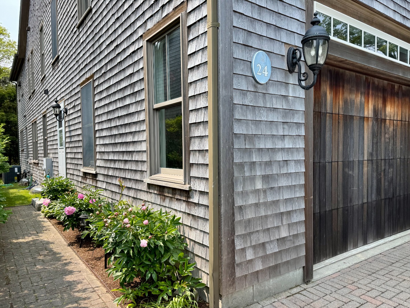 Nantucket, Massachusetts 02554, United States, 6 Bedrooms Bedrooms, ,6 BathroomsBathrooms,Residential,Active,145966