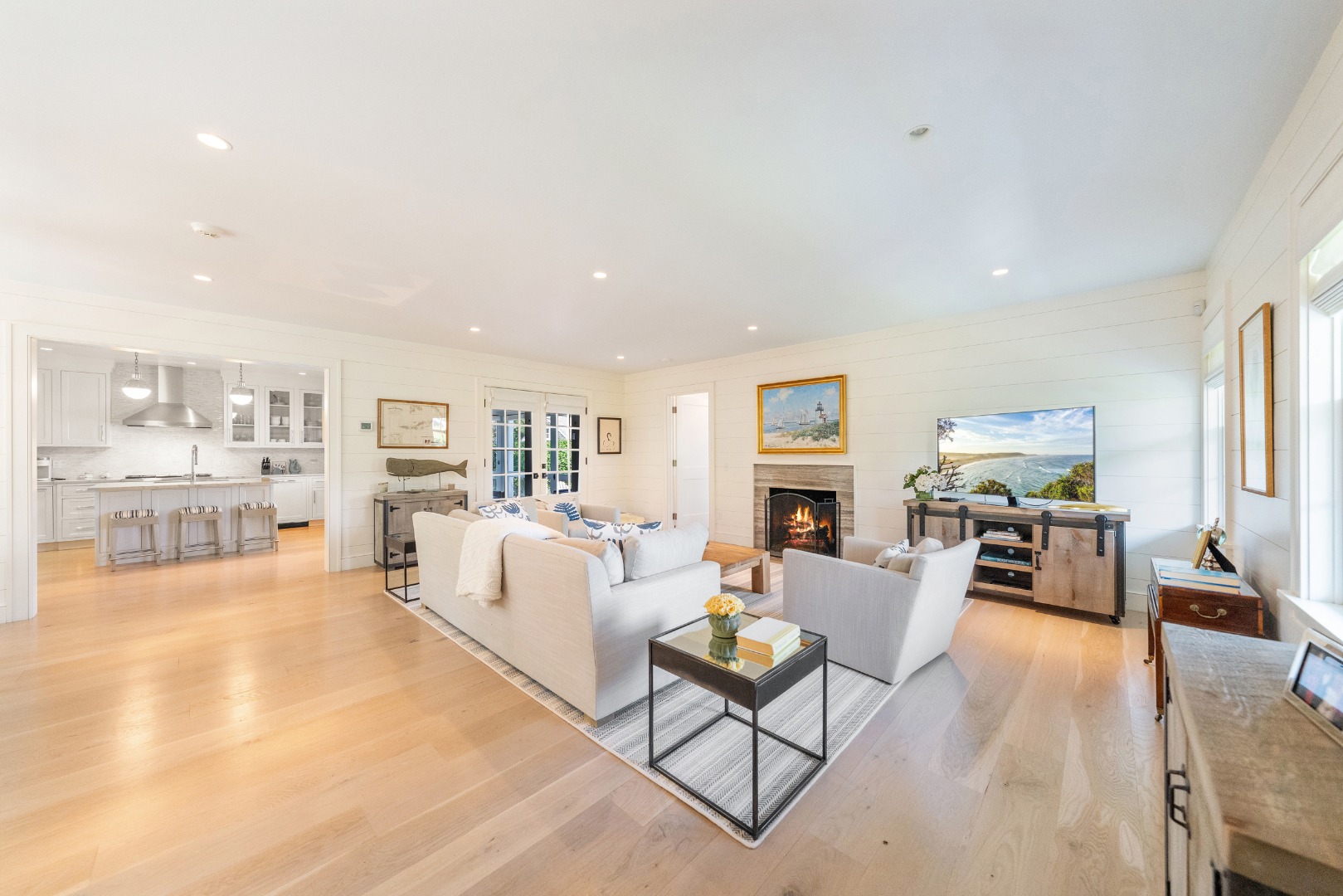 Nantucket, Massachusetts 02564, United States, 5 Bedrooms Bedrooms, ,5 BathroomsBathrooms,Residential,Pending,153318