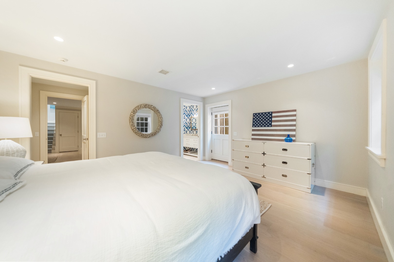 Nantucket, Massachusetts 02564, United States, 5 Bedrooms Bedrooms, ,5 BathroomsBathrooms,Residential,Pending,153318