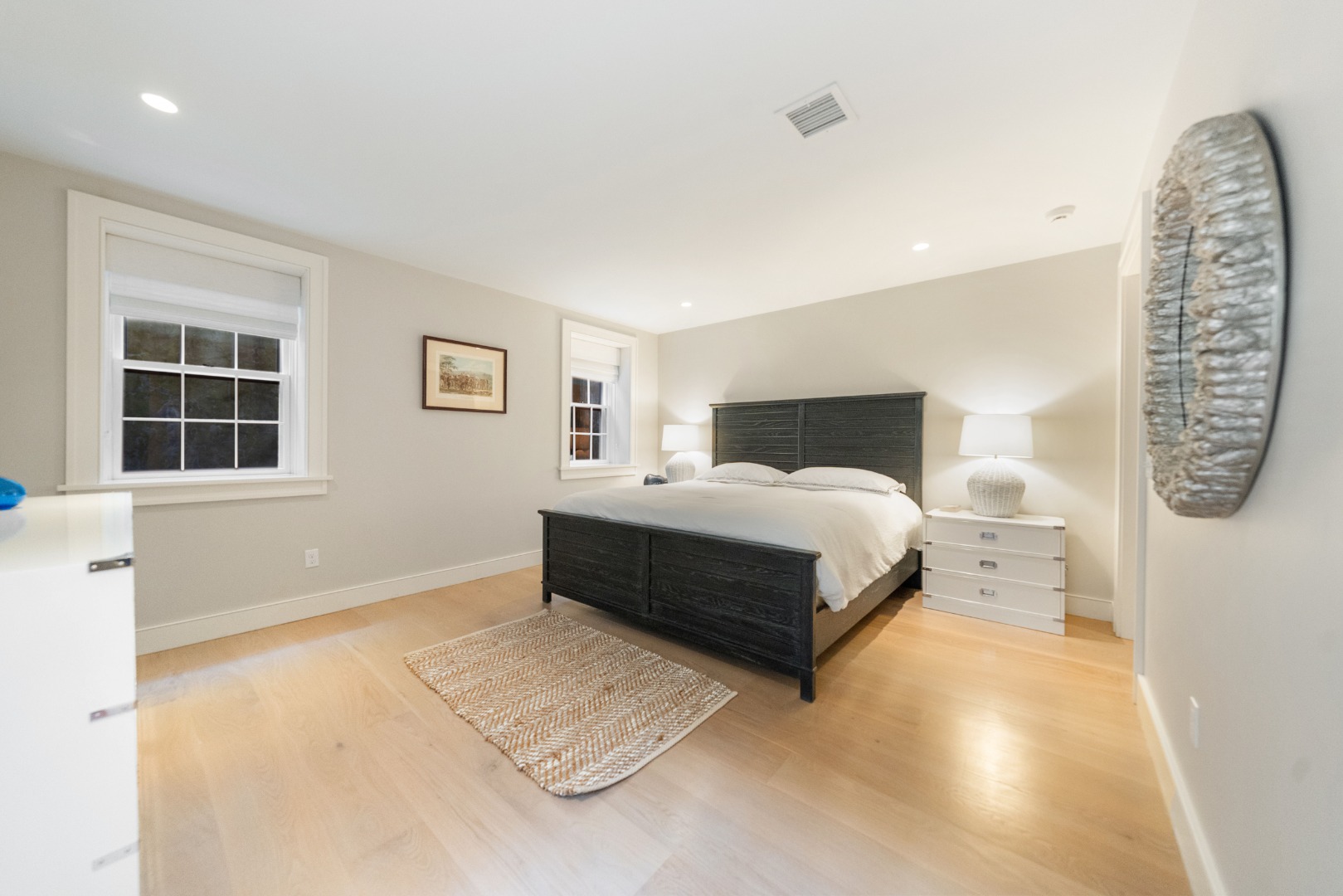 Nantucket, Massachusetts 02564, United States, 5 Bedrooms Bedrooms, ,5 BathroomsBathrooms,Residential,Pending,153318