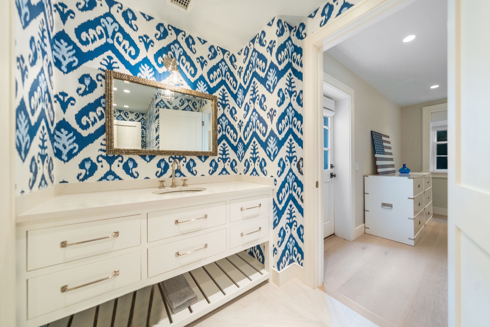 Nantucket, Massachusetts 02564, United States, 5 Bedrooms Bedrooms, ,5 BathroomsBathrooms,Residential,Pending,153318