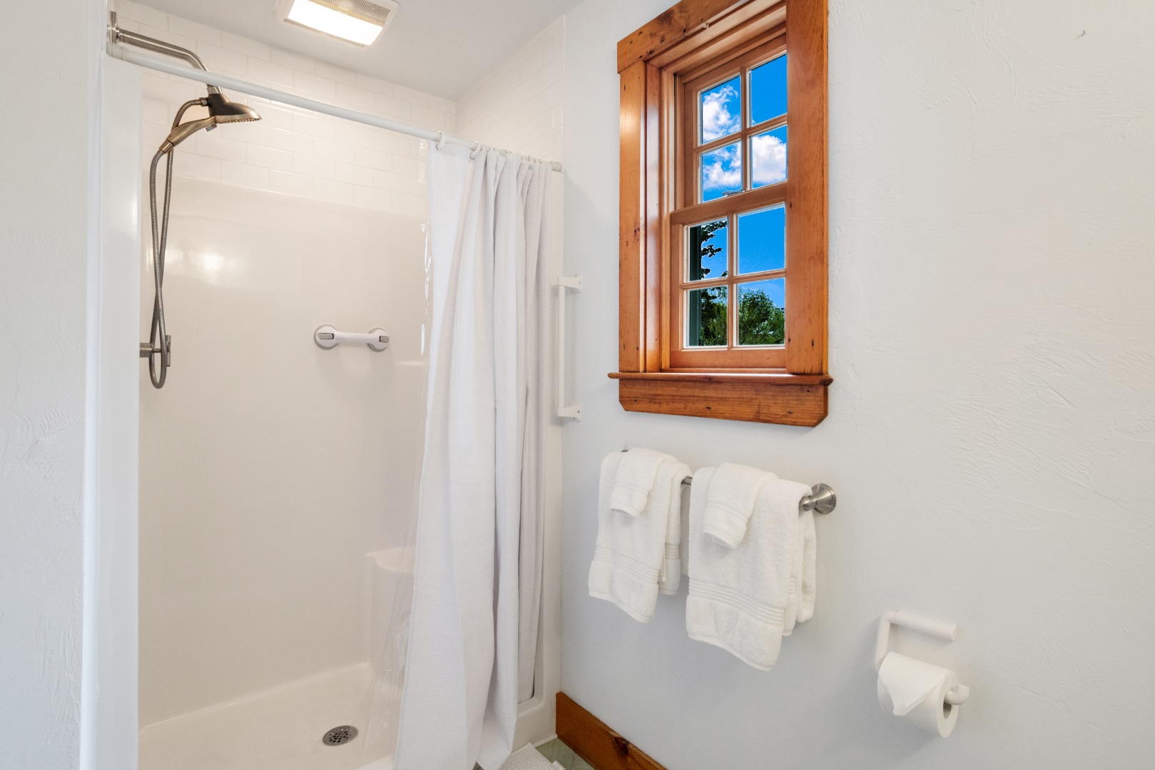 Nantucket, Massachusetts 02554, United States, 2 Bedrooms Bedrooms, ,3 BathroomsBathrooms,Residential,Active,130184