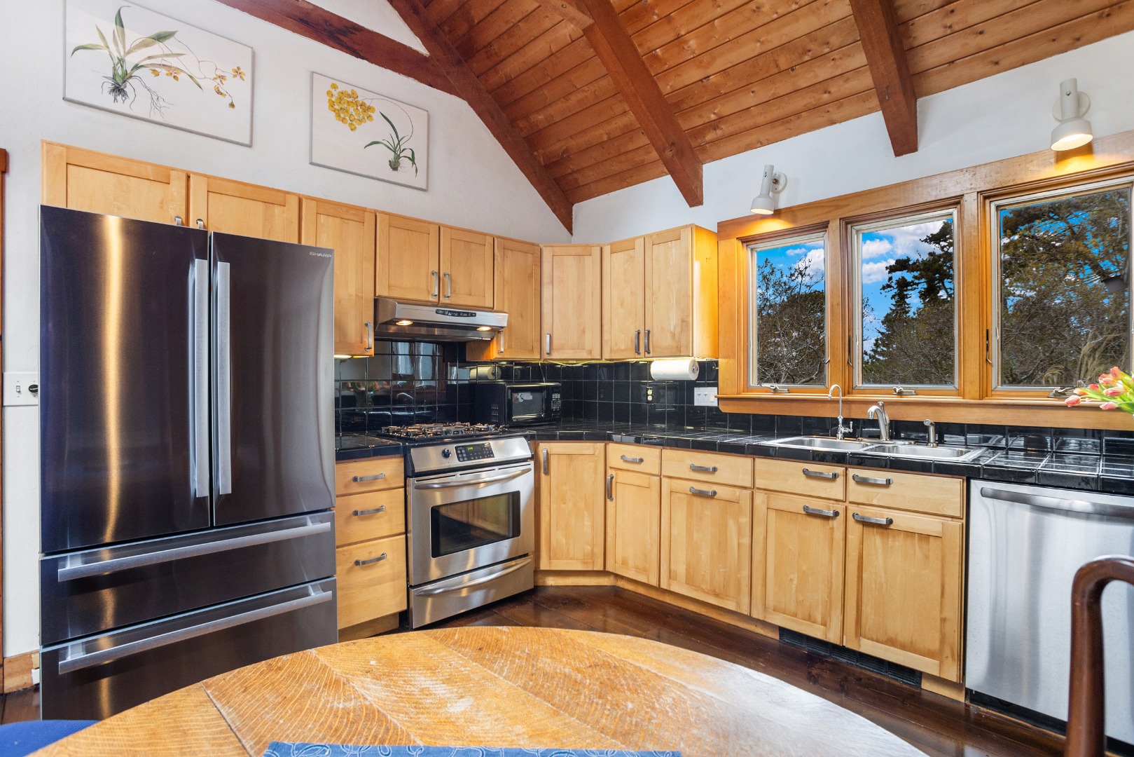 Nantucket, Massachusetts 02554, United States, 2 Bedrooms Bedrooms, ,3 BathroomsBathrooms,Residential,Active,130184