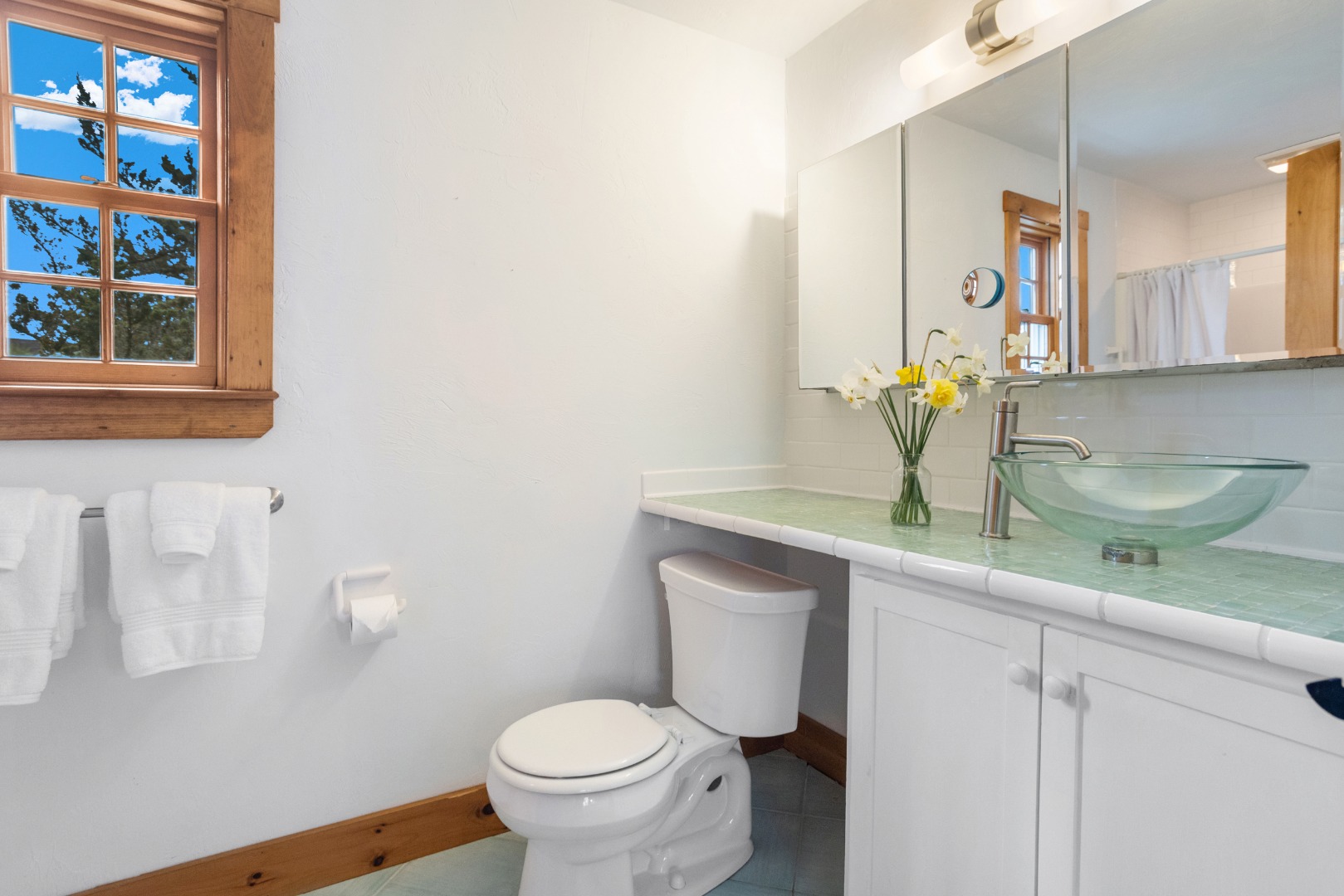 Nantucket, Massachusetts 02554, United States, 2 Bedrooms Bedrooms, ,3 BathroomsBathrooms,Residential,Active,130184