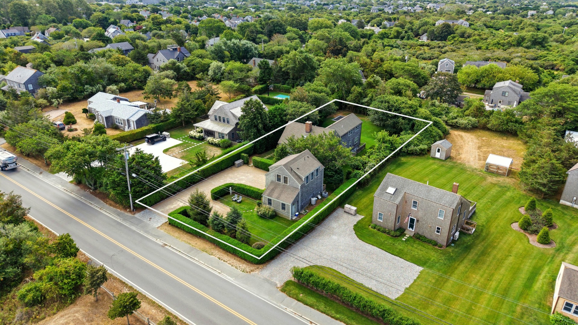 Nantucket, Massachusetts 02554, United States, 4 Bedrooms Bedrooms, ,6 BathroomsBathrooms,Residential,Pending,198316