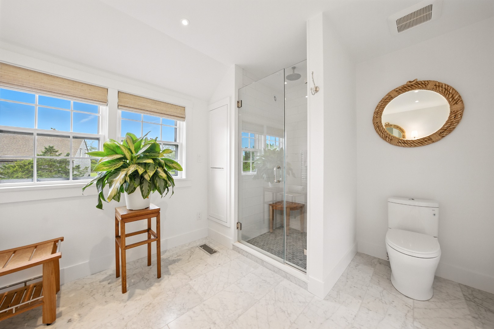 Nantucket, Massachusetts 02554, United States, 4 Bedrooms Bedrooms, ,6 BathroomsBathrooms,Residential,Pending,198316