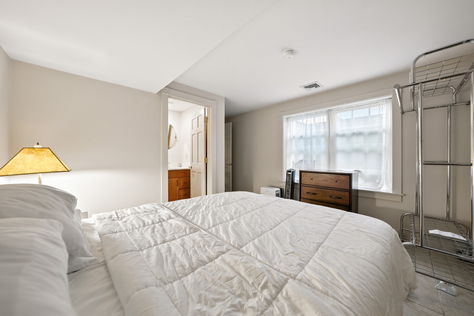 Nantucket, Massachusetts 02554, United States, 4 Bedrooms Bedrooms, ,6 BathroomsBathrooms,Residential,Pending,198316