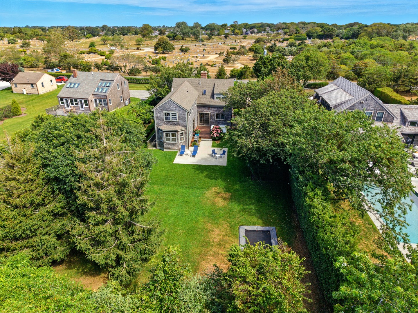 Nantucket, Massachusetts 02554, United States, 4 Bedrooms Bedrooms, ,6 BathroomsBathrooms,Residential,Pending,198316