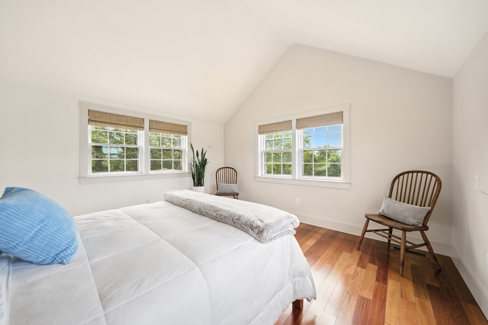 Nantucket, Massachusetts 02554, United States, 4 Bedrooms Bedrooms, ,6 BathroomsBathrooms,Residential,Pending,198316