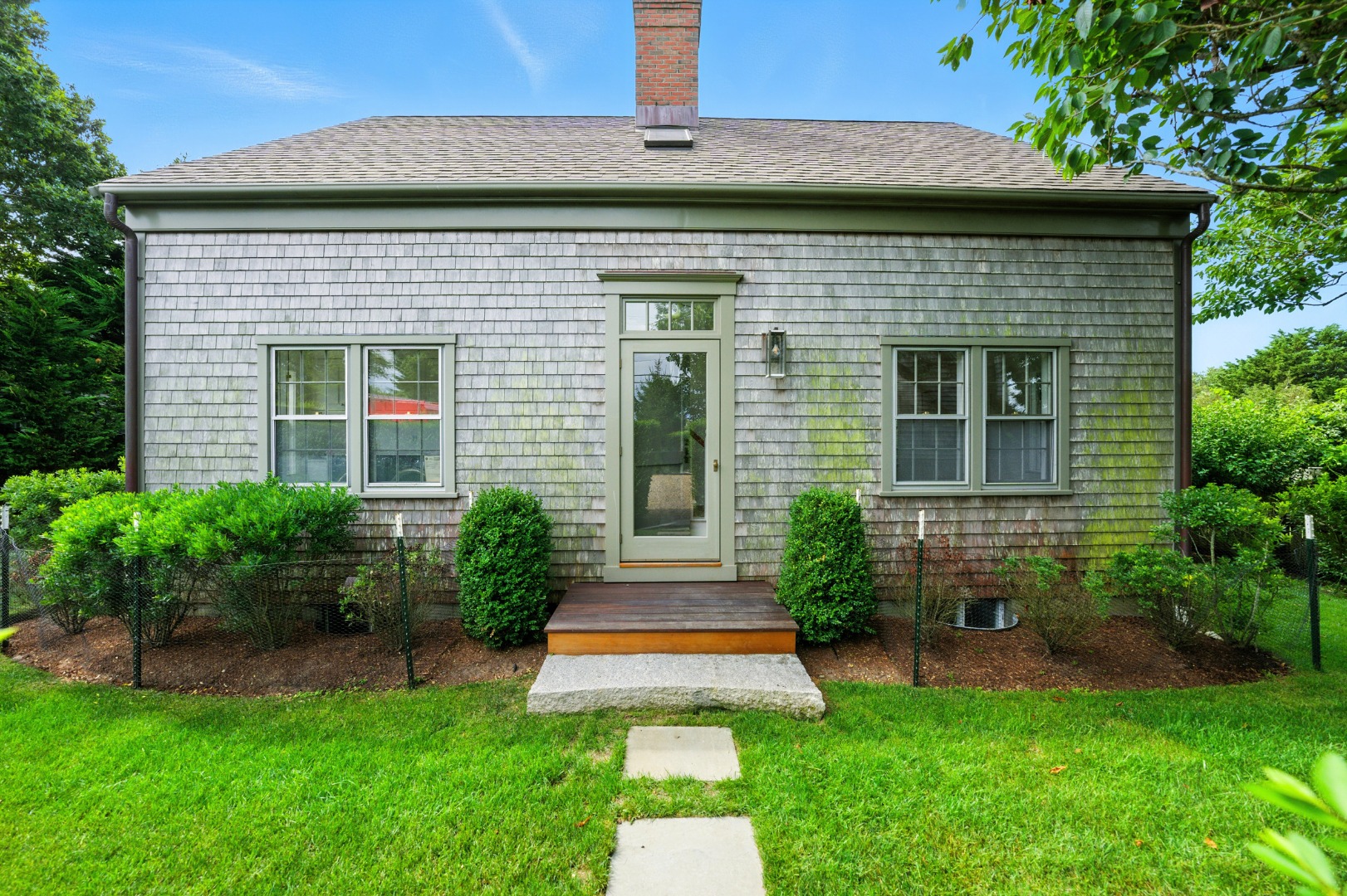 Nantucket, Massachusetts 02554, United States, 4 Bedrooms Bedrooms, ,6 BathroomsBathrooms,Residential,Pending,198316