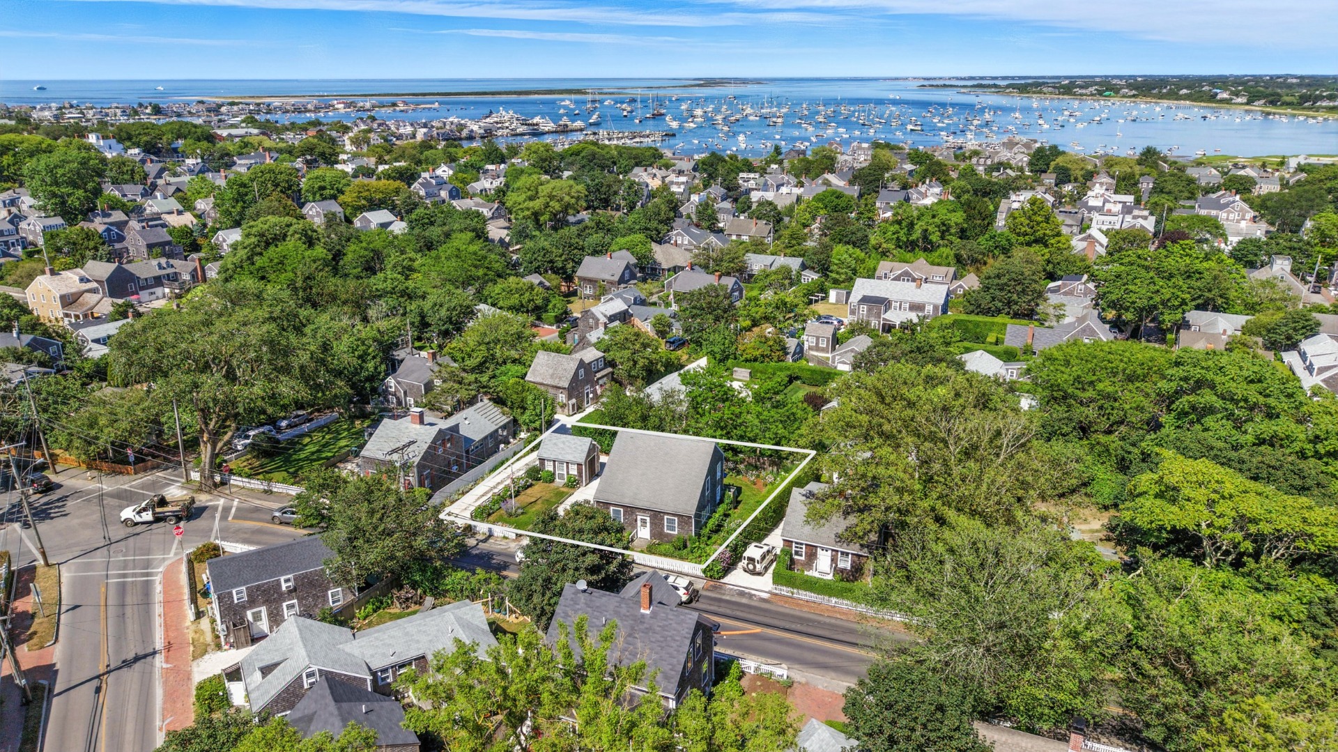 Nantucket, Massachusetts 02554, United States, 4 Bedrooms Bedrooms, ,3 BathroomsBathrooms,Residential,Active,198018