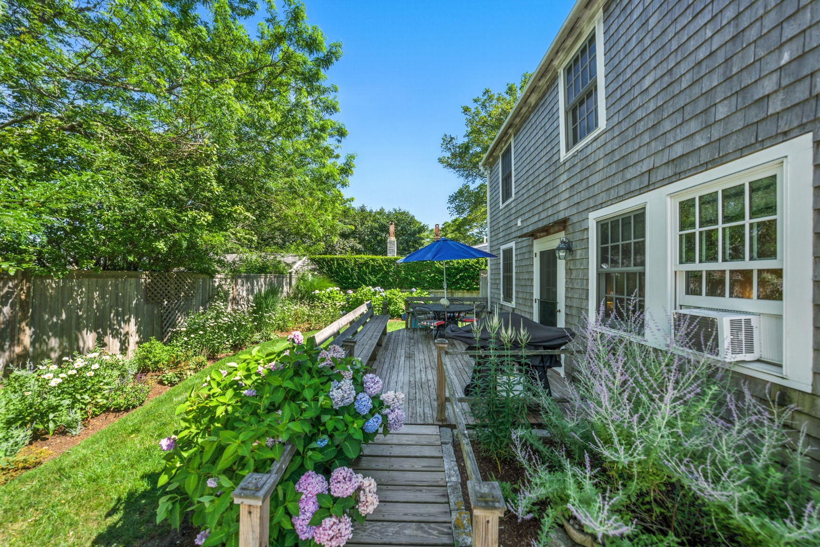 Nantucket, Massachusetts 02554, United States, 4 Bedrooms Bedrooms, ,3 BathroomsBathrooms,Residential,Active,198018