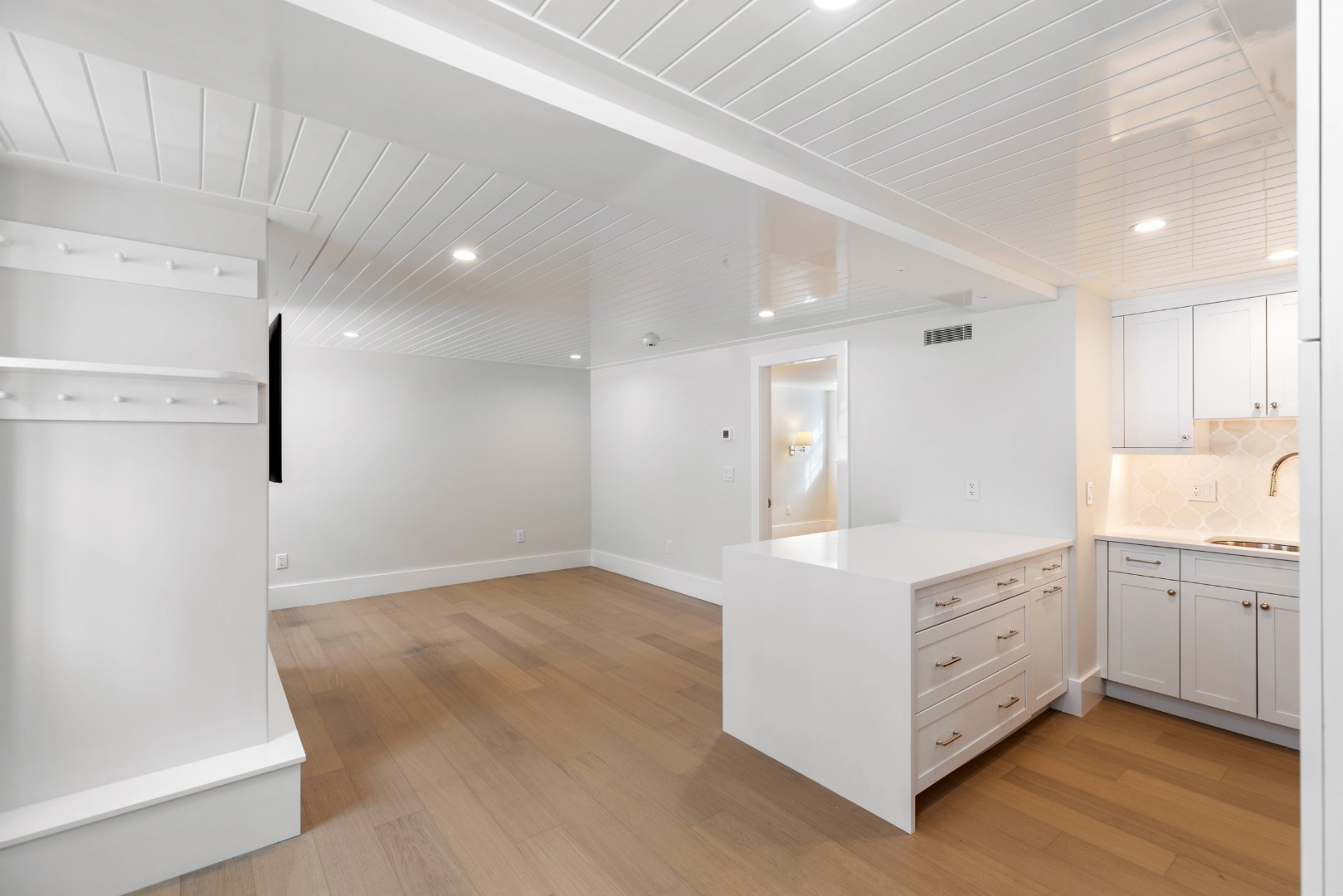 Nantucket, Massachusetts 02554, United States, 6 Bedrooms Bedrooms, ,7 BathroomsBathrooms,Residential,Active,4288