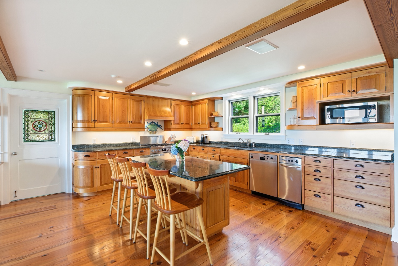 Nantucket, Massachusetts 02554, United States, 4 Bedrooms Bedrooms, ,5 BathroomsBathrooms,Residential,Active,180406